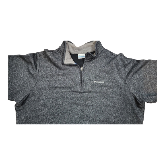 Columbia 2XL Like New Men's Gray Sweater 1/4 Zip - Picture 2 of 5